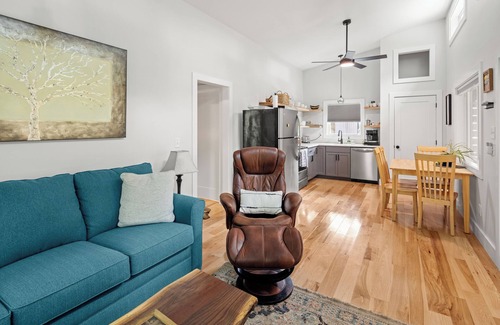 Bent Creek House | Cozy 1-bedroom house in Asheville. Minutes from downtown with forest access.
