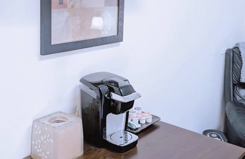 Charlotte Condo | Cozy 1-bedroom king suite in walkable uptown area. Quiet & Private. Free parking