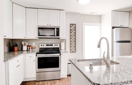 Columbus Apartment | Cozy 1-Bedroom Retreat ~ New Remodel, Fast Wi-Fi