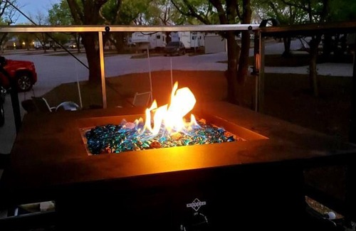Lubbock House | Cozy 1-Bedroom RV Retreat with Pool Access