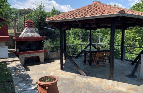 Platamonas Apartment | Cozy 1-bedroom Studio in charming Πλαταμώνας with WiFi, AC