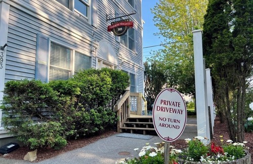 Southwest Harbor Condo | Cozy 1-bedroom Efficiency in Downtown Southwest Harbor [Manset Room]
