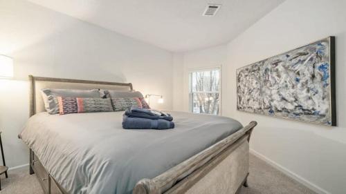 Wendover - Sedgewood Apartment | Cozy 1-BR apartment with a seasonal pool