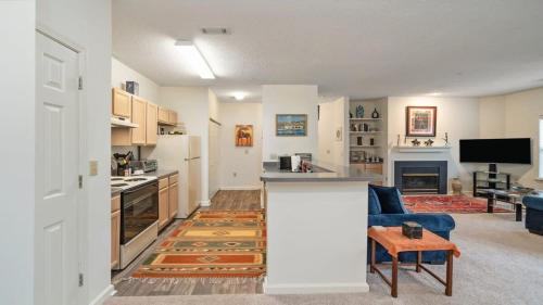 Wendover - Sedgewood Apartment | Cozy 1-BR apartment with a seasonal pool