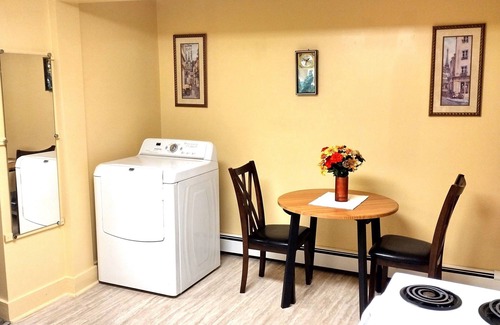 Albany Apartment | Cozy 1-BR Apt near the NYS Museum & Empire State Plaza