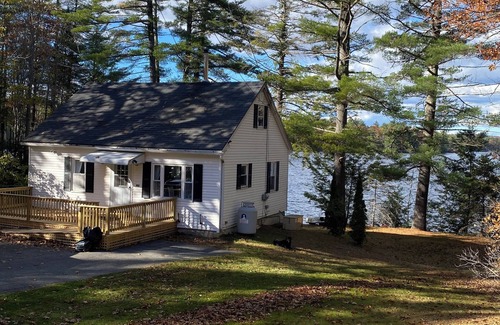 Augusta Cottage | Cozy 1 BR Maine lakeside cottage getaway with WiFi, laundry, and full kitchen.