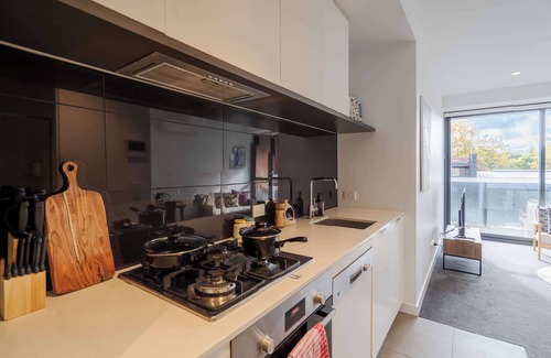 Hawthorn Apartment | Cozy 1B Hawthorn Apt Near Swinburne&Glenferrie Rd