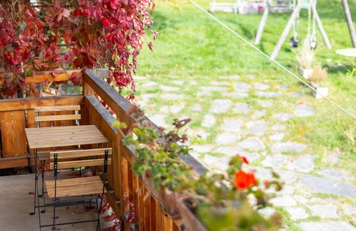 Saint-Chaffrey Apartment | Cozy 1BR+Alcove in Serre Chevalier with Pool, WiFi, Private Parking, Near Slopes