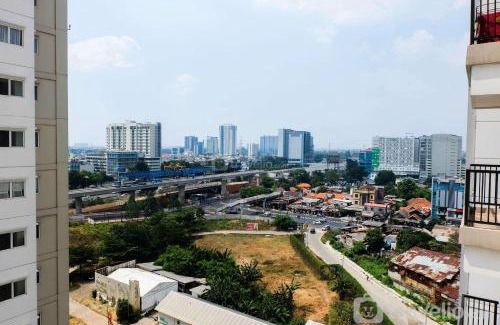East Jakarta Apartment | Cozy 1BR at Signature Park Grande Apartment By Travelio
