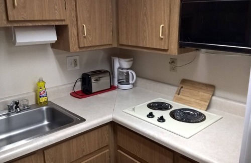 Surprise Condo | Cozy 1BR CondoNext To Sun CitiesIn Surprise 2nd Flr A 3 Story BldgNextToElevator