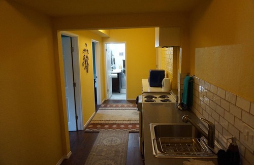 Oak Knoll - Redwood Park House | Cozy 2-Bd 1-Bt in Redwood City- Private & Peaceful