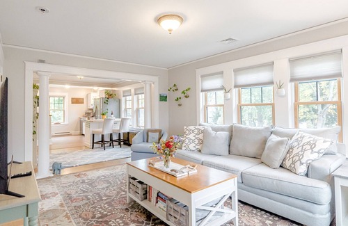 Kittery Condo | Cozy 2 Bdrm Condo near Downtown Portsmouth!