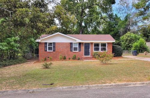 Augusta House | Cozy 2 bed & 1 bath 3.5 mi from The Augusta National