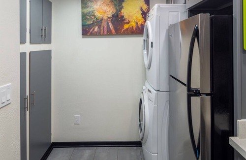 West Seattle House | Cozy 2-bed/1ba daylight basement, Sleeps 6, 2 miles from Alki Beach