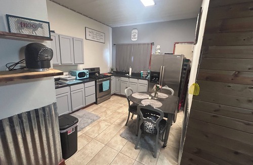 Lincoln County Apartment | Cozy 2 BED apartment in a barn. cows, horses,hot tub. Experience the RANCH life