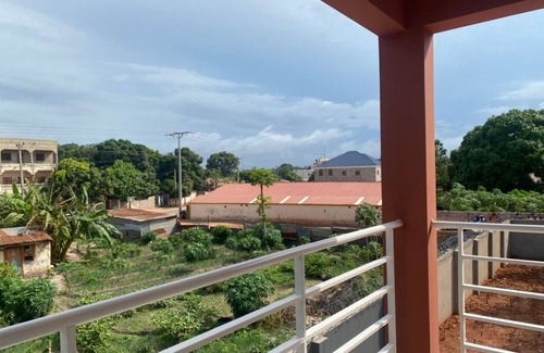 Serrekunda Apartment | Cozy 2-bedroom apartment in pleasant Sanchaba Sulay Jobe with WiFi, AC