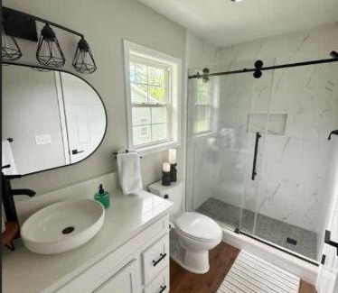 Hendersonville House | Cozy 2 bedroom 2 bath getaway Villa