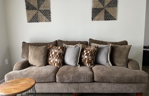 Margate Apartment | Cozy 2 bedroom 2 bath apt with pool & gym