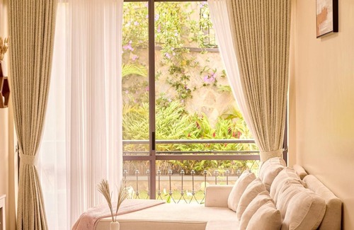 Lubowa Apartment | Cozy 2-bedroom apartment in welcoming Bwebajja Dundu with WiFi, AC - 004