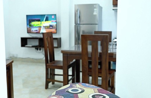 Boralesgamuwa Apartment | Cozy 2-bedroom apartment in enchanting Boralesgamuwa with WiFi, AC