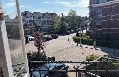 Voorburg Apartment | Cozy 2-bedroom apartment in charming Voorburg, close to The Hague and the beach.