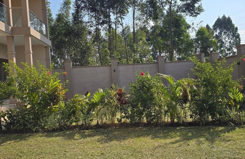 Kireka Apartment | Cozy 2-bedroom apartment with WiFi, AC - Desrcohes Luxury Villas - A22