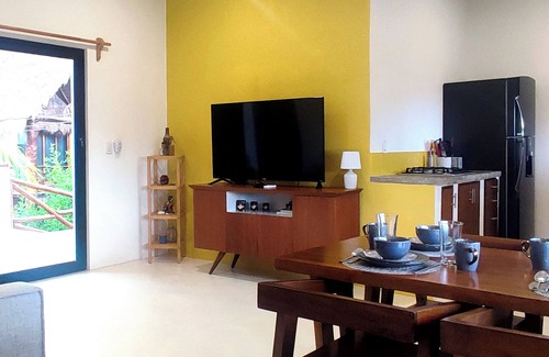 Isla Holbox Apartment | Cozy 2-bedroom apartment with WiFi, AC in charming Holbox