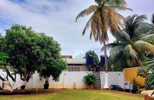Arouca Apartment | Cozy 2 Bedroom Apt near Airport, Malls, Golfing, Mountains