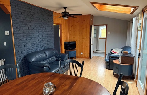 Pierreville Ski Chalet | Cozy 2-bedroom chalet in Pierreville on the river with a