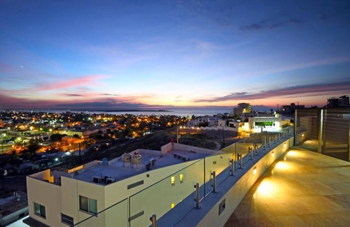 Colina del Sol Condo | Cozy 2-bedroom condo in peaceful La Paz with WiFi, AC and beautiful bay view