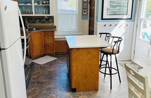 St. Andrews House | Cozy 2-bedroom cottage with two decks. Centrally located. Pet-friendly.