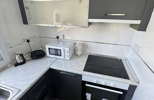 Karakum Apartment | Cozy 2-bedroom apartment with AC and WiFi in brilliant Kyrenia District