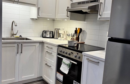 LaSalle House | Cozy 2 bedroom guest suite in Lasalle