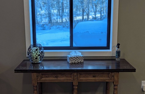 Bemidji House | Cozy 2-bedroom house just 4 miles from Bemidji w/plenty of parking
