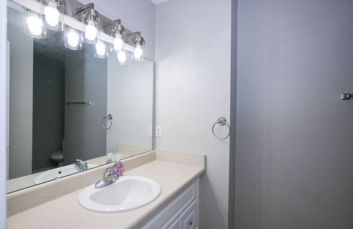 Lexington House | Cozy 2-bedroom townhome in charming Lexington with WiFi, AC