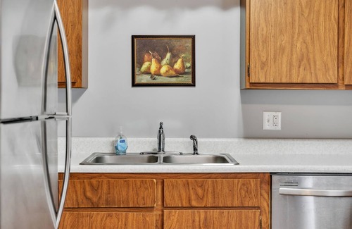Barre House | Cozy 2-bedroom townhome in peaceful Barre with WiFi, AC