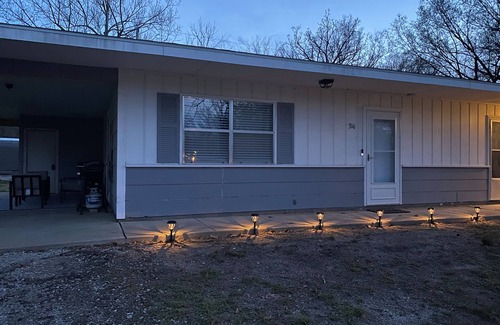Galena Apartment | Cozy 2 bedroom unit close to Route 66, Joplin, and Downstream Casino