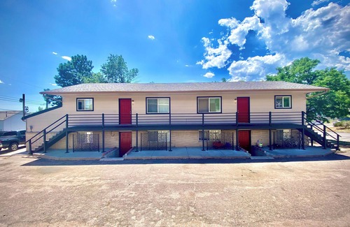 Southeast Colorado Springs Apartment | Cozy 2-bedroom apartment in Eastside Colorado Springs with WiFi, AC