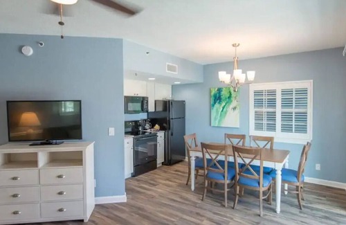 New Smyrna Beach Resort | Cozy 2-bedroom in delightful Coconut Palms II Beach Resort/July 7th to 14th