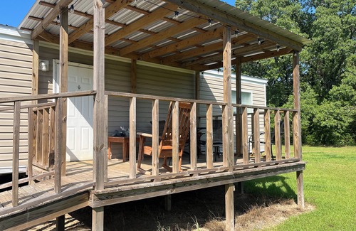 Bucks House | Cozy 2-BR MH in wonderful country setting. Short drive to Industrial Plants