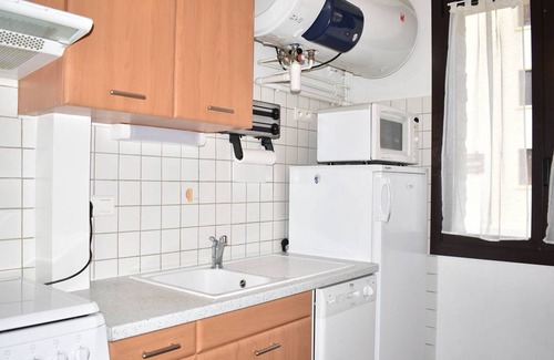 Font-Romeu-Odeillo-Via Apartment | Cozy 2-Room Apartment in Font-Romeu - South Exposure, Sleeps 4, Fully Equipped Kitchen