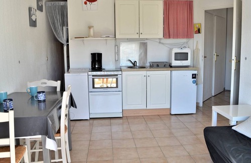 Cavaliere Apartment | Cozy 2-Room Apartment for 4 with Balcony, AC, and Private Garage in Cavalaire-sur-Mer