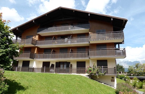 Combloux Apartment | Cozy 2-room apartment for 5 in central Combloux, balcony, parking included