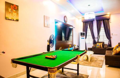 Ogombo House | Cozy 2Bed Terraced Duplex Apartment in Ajah-Lekki