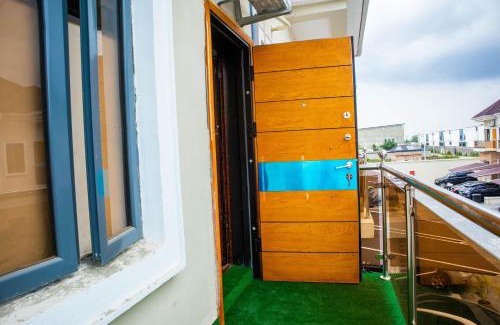 Ogombo House | Cozy 2Bed Terraced Duplex Apartment in Ajah-Lekki