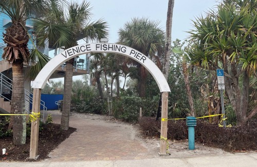 Venice Gardens House | Cozy 2BR/2BA Venice Getaway – Sleeps 6nnModern beach house close to beaches