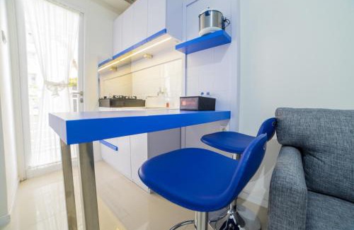 Hegarmanah Apartment | Cozy 2BR Apartment at Parahyangan Residence with Direct Access to Swimming Pool By Travelio