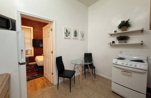 Little Italy Condo | Cozy 2BR Apt in LES/Steps to Soho&Chinatown