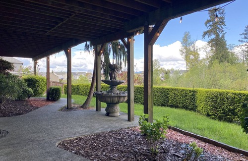 Auburn House | Cozy 2BR Auburn Suite: Comfort Meets Convenience!