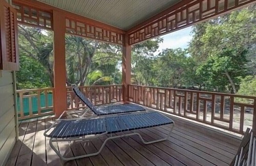 Placencia House | Cozy 2BR Beachfront Best Location for Long Stays